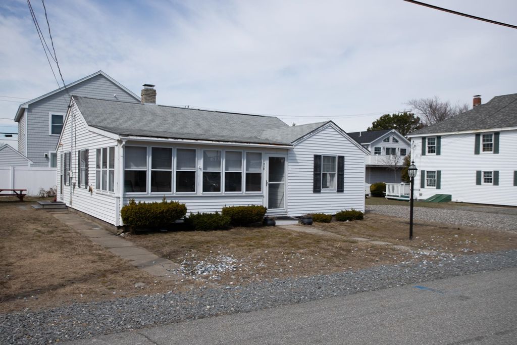 Photo of 308 Atlantic Avenue, Seabrook, NH 03874 (MLS # 5081832)