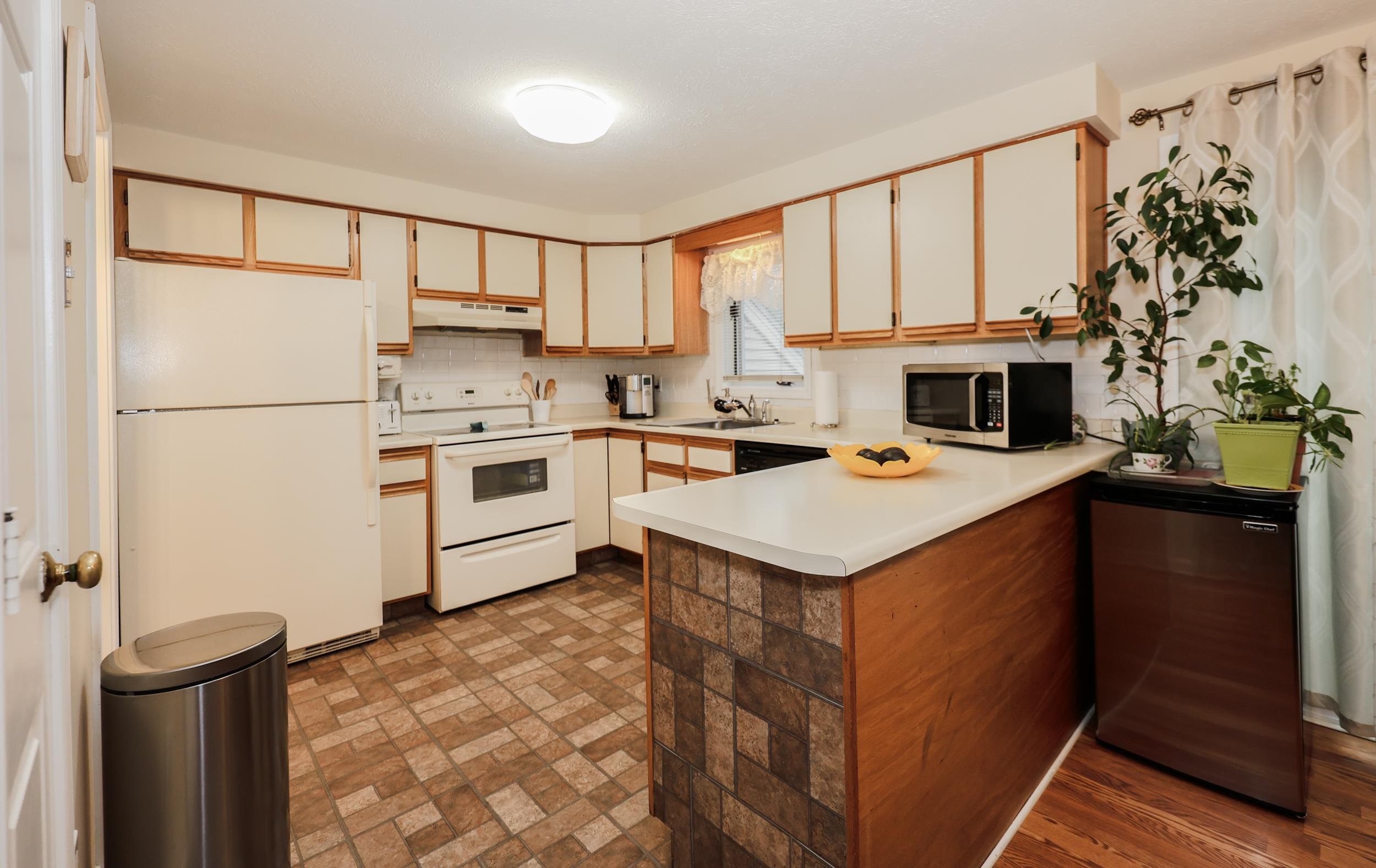 19 Eastmeadow Way