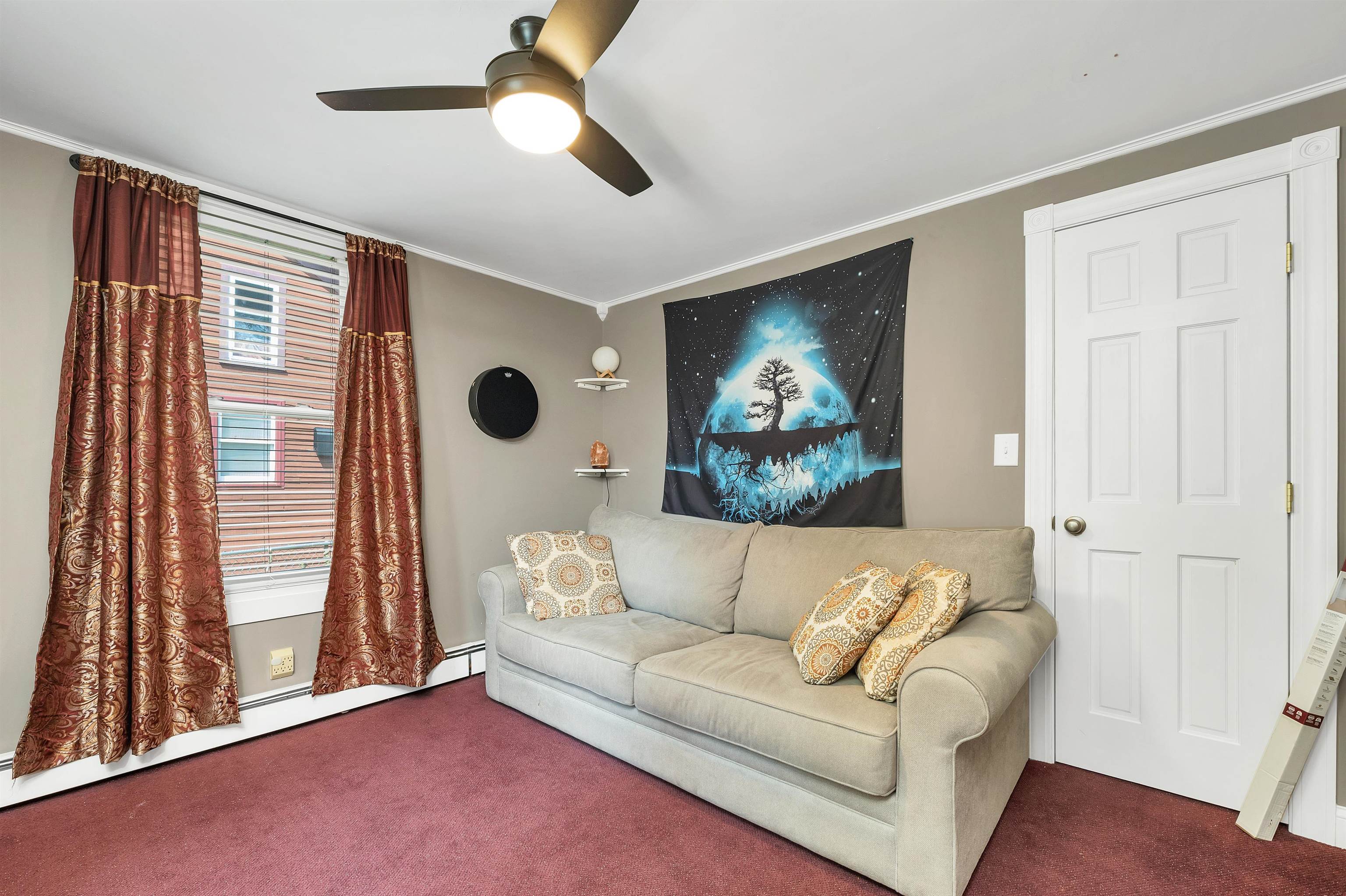 Laconia, New Hampshire 03246, United States, 4 Bedrooms Bedrooms, ,2 BathroomsBathrooms,Residential,Pending,151346