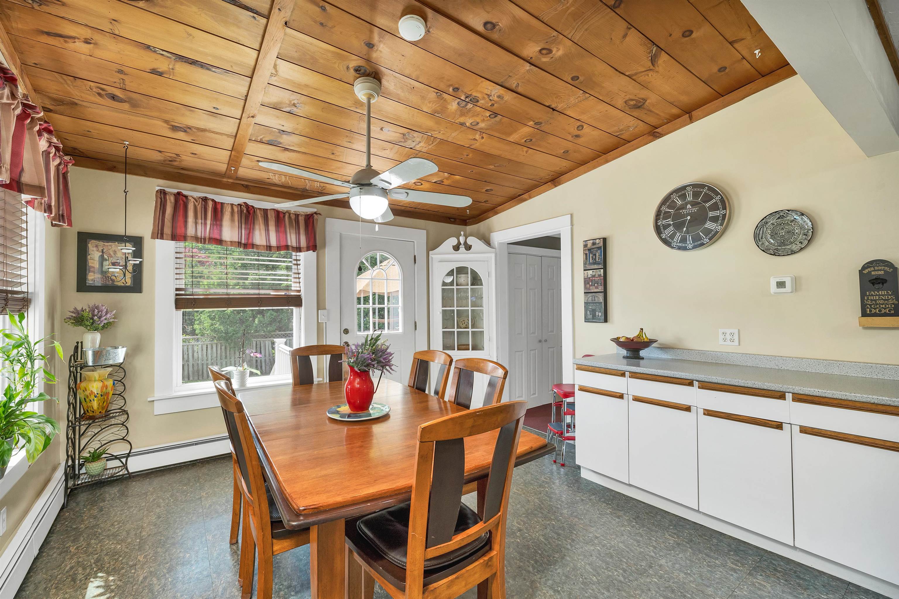 Laconia, New Hampshire 03246, United States, 4 Bedrooms Bedrooms, ,2 BathroomsBathrooms,Residential,Pending,151346