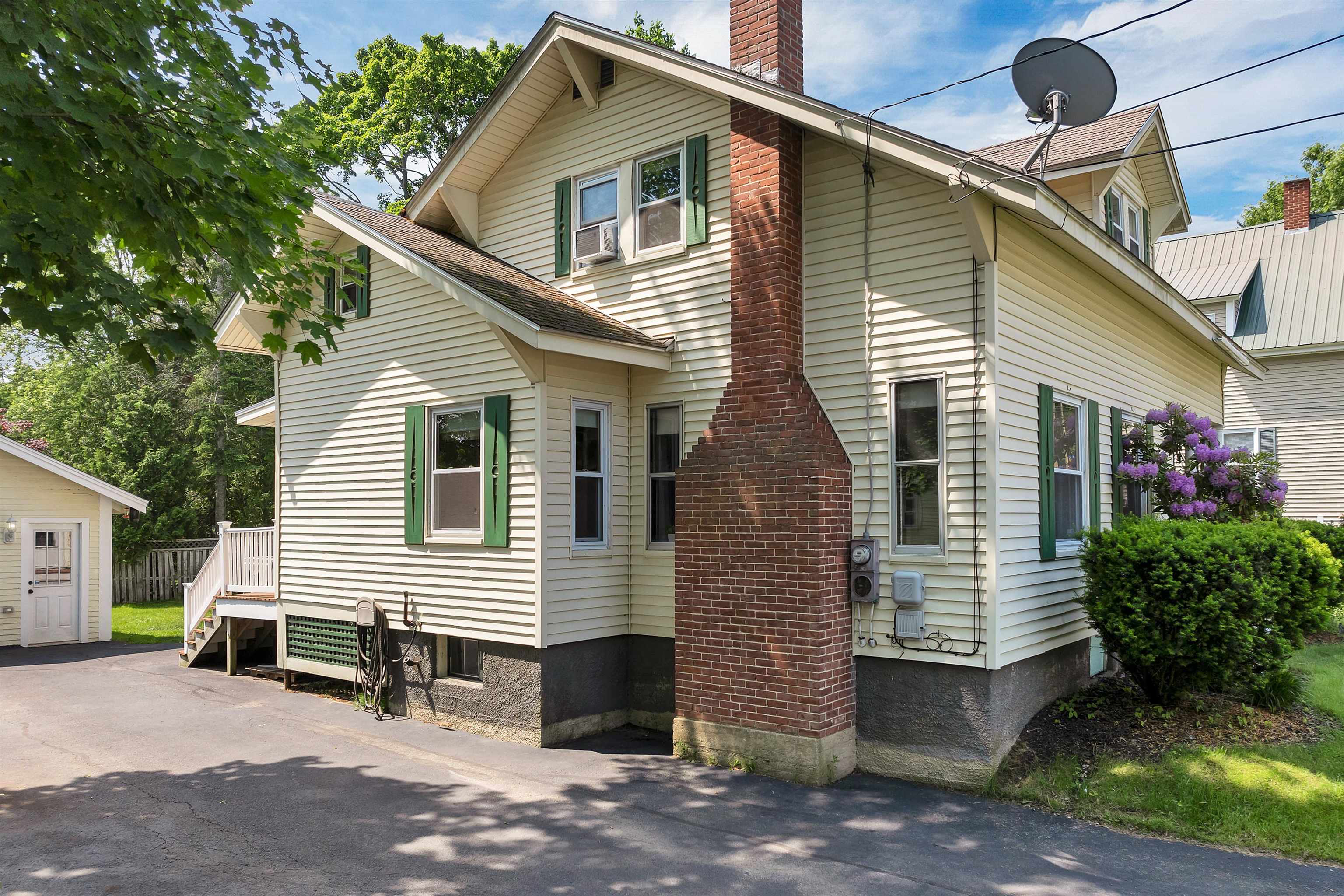 17 Oak Street