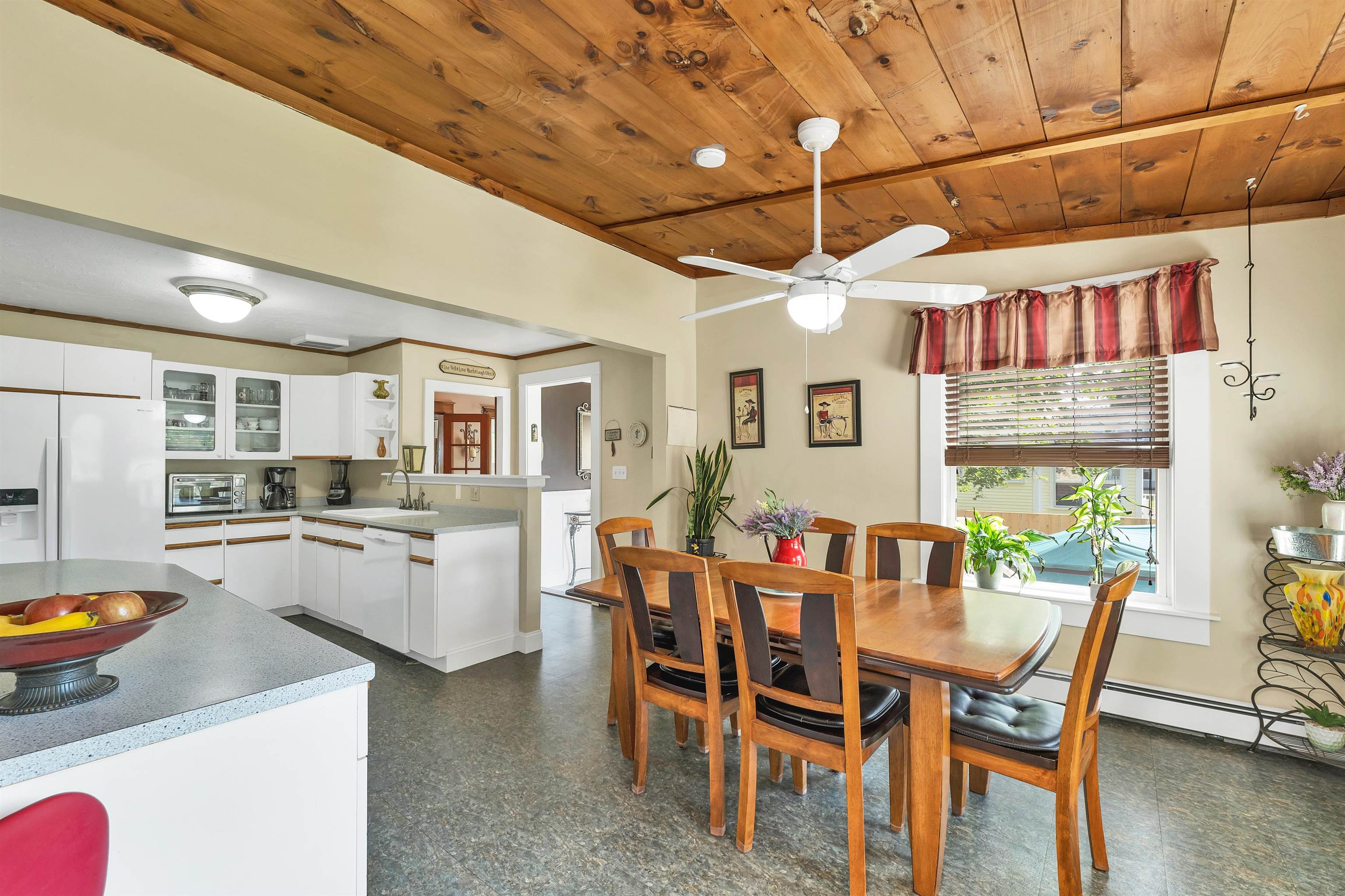 Laconia, New Hampshire 03246, United States, 4 Bedrooms Bedrooms, ,2 BathroomsBathrooms,Residential,Pending,151346