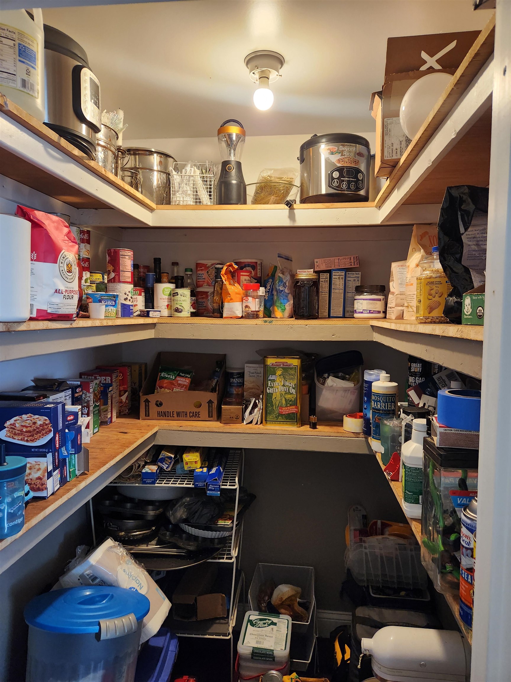 Laconia, New Hampshire 03246, United States, 4 Bedrooms Bedrooms, ,2 BathroomsBathrooms,Residential,Pending,151346