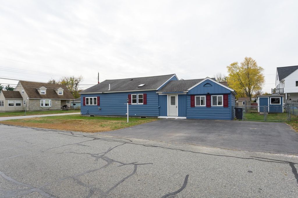 Photo of 41 New Dunstable Road, Nashua, NH 03060 (MLS # 5068834)