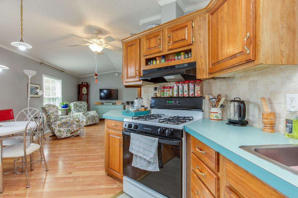 Concord, New Hampshire 03303, United States, 2 Bedrooms Bedrooms, ,2 BathroomsBathrooms,Residential,Active,166964