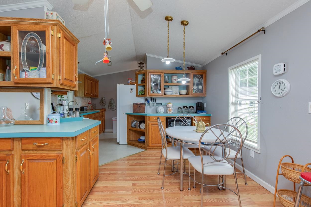 Concord, New Hampshire 03303, United States, 2 Bedrooms Bedrooms, ,2 BathroomsBathrooms,Residential,Active,166964