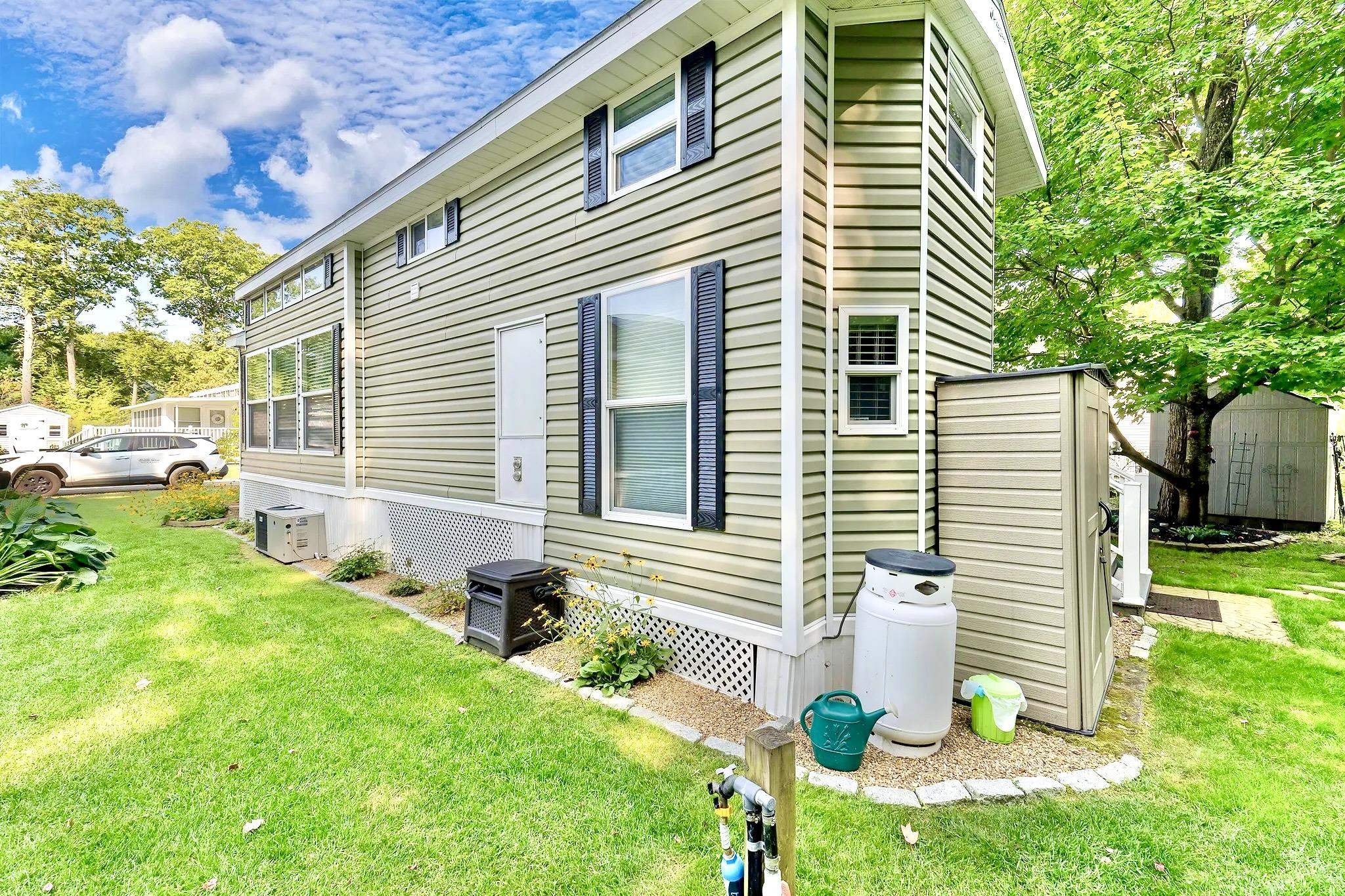 430 Post Road 276