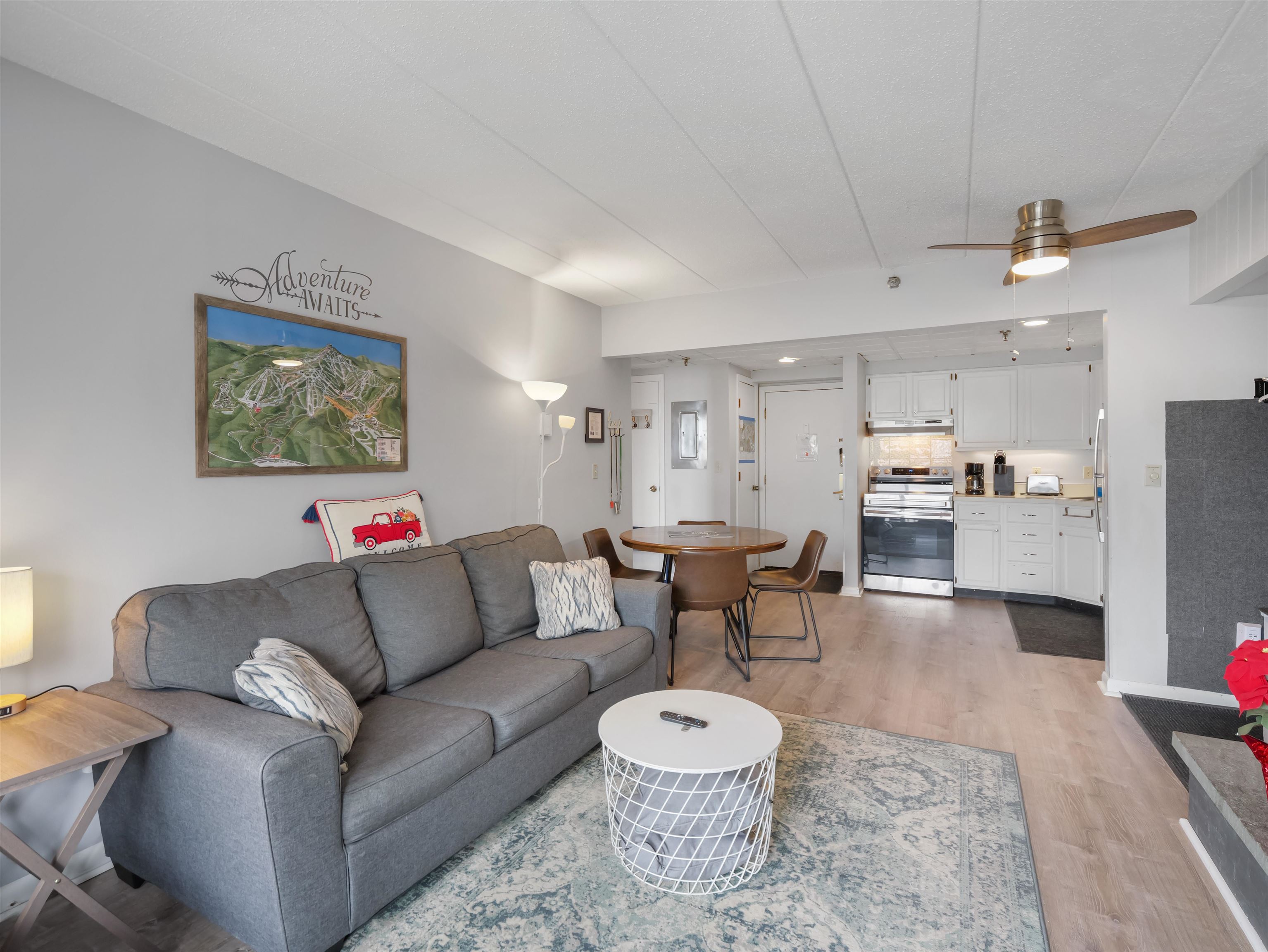 137 East Mountain Road 2D8