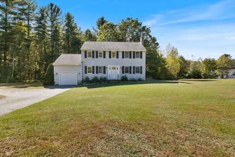 Photo of 2 Fletcher Drive, Pelham, NH 03076 (MLS # 5065865)