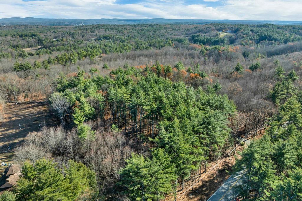 Photo of 77 White Rock Hill Road, Bow, NH 03304 (MLS # 5070615)