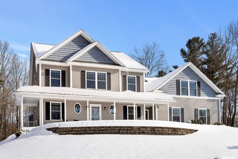 5 Senter Farm Road Hudson NH 03051