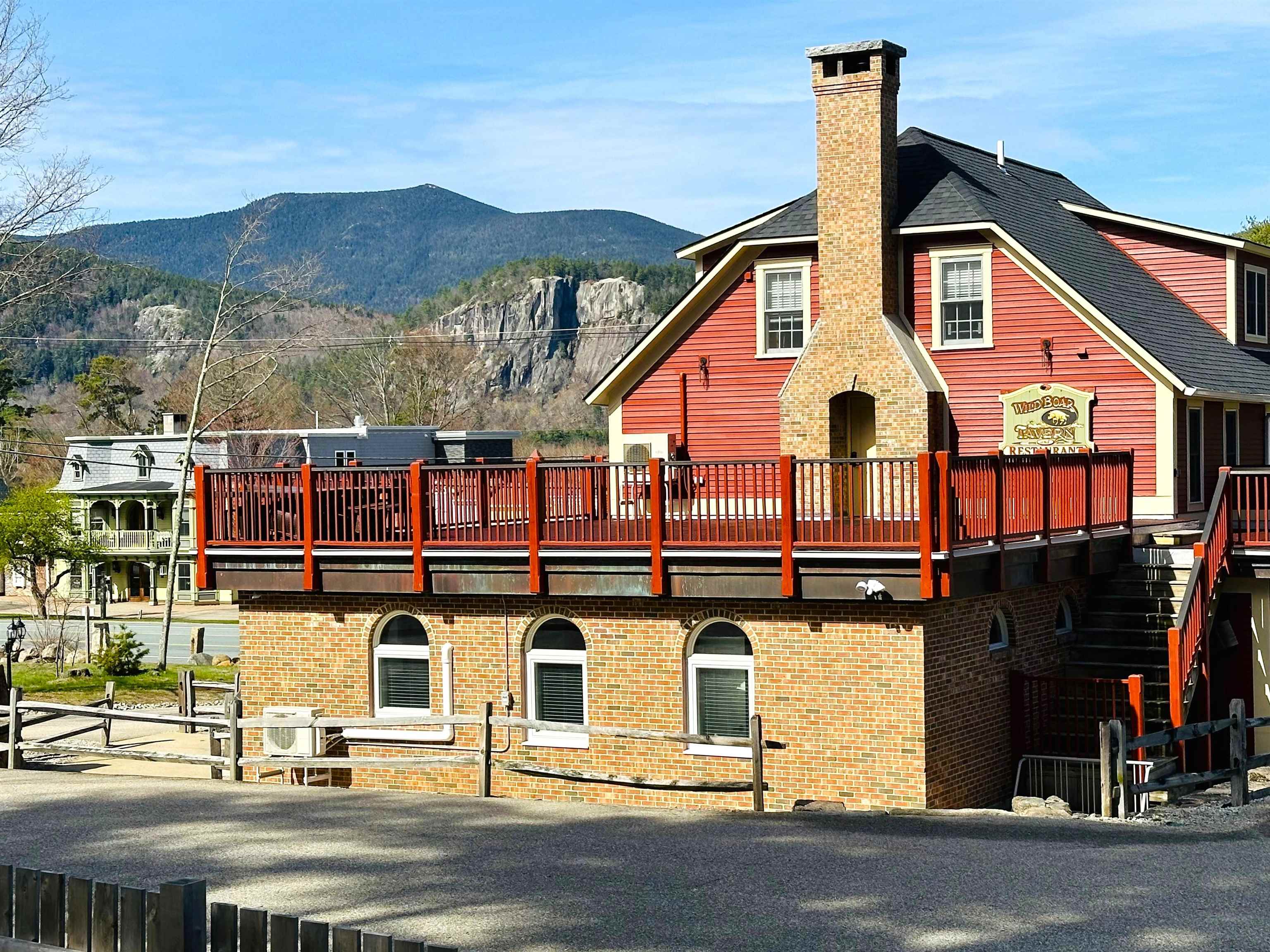 3465 White Mountain Highway