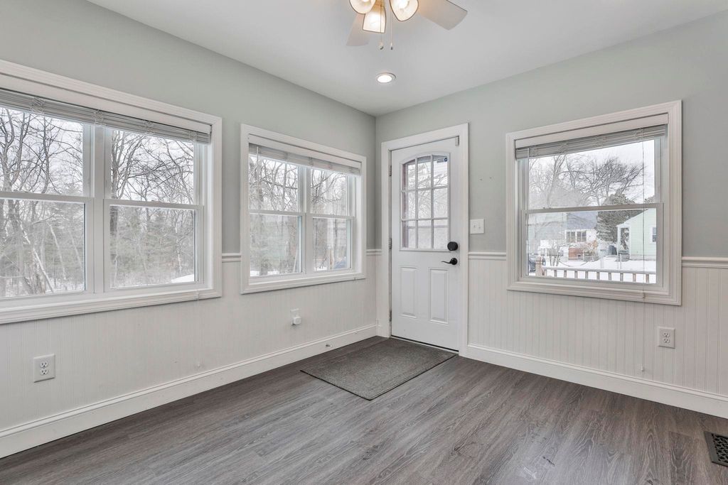 Photo of 28 Stevens Street, Nashua, NH 03060 (MLS # 5073521)