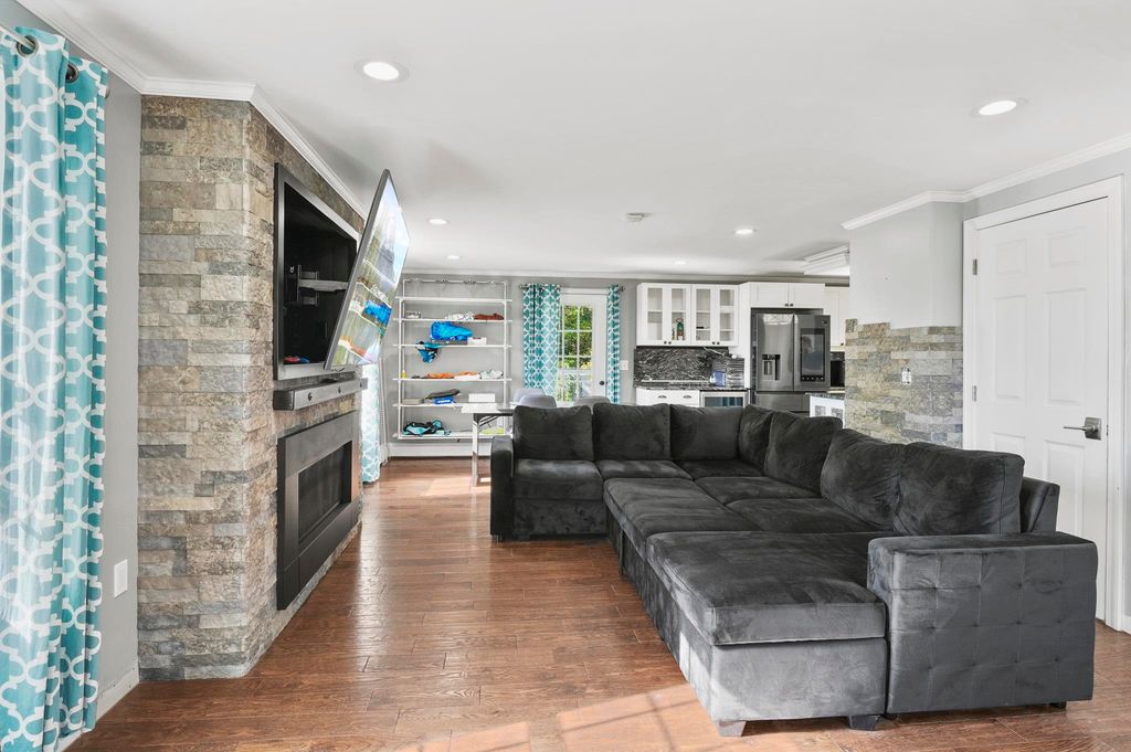 Photo of 9 Upland Drive, Franklin, NH 03235 (MLS # 5075133)