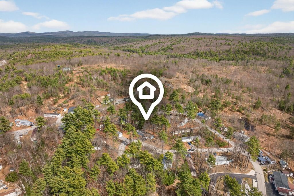 Photo of 5 Merissa Drive, Allenstown, NH 03275 (MLS # 5082488)