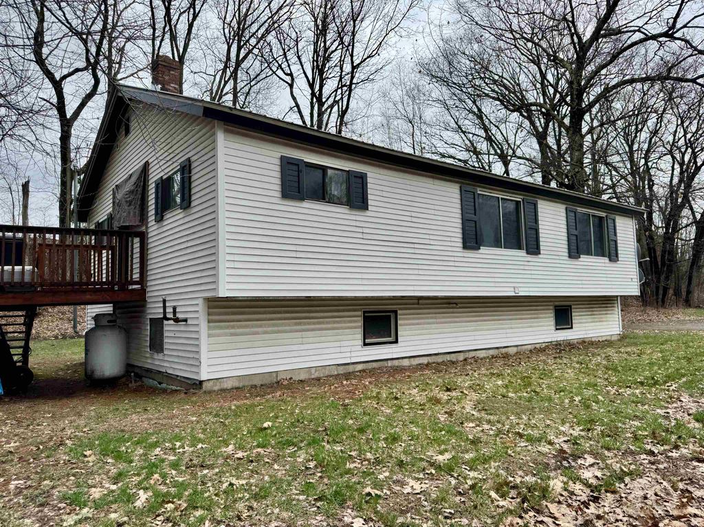 Photo of 31 Forest Street, Haverhill, NH 03785 (MLS # 5084398)