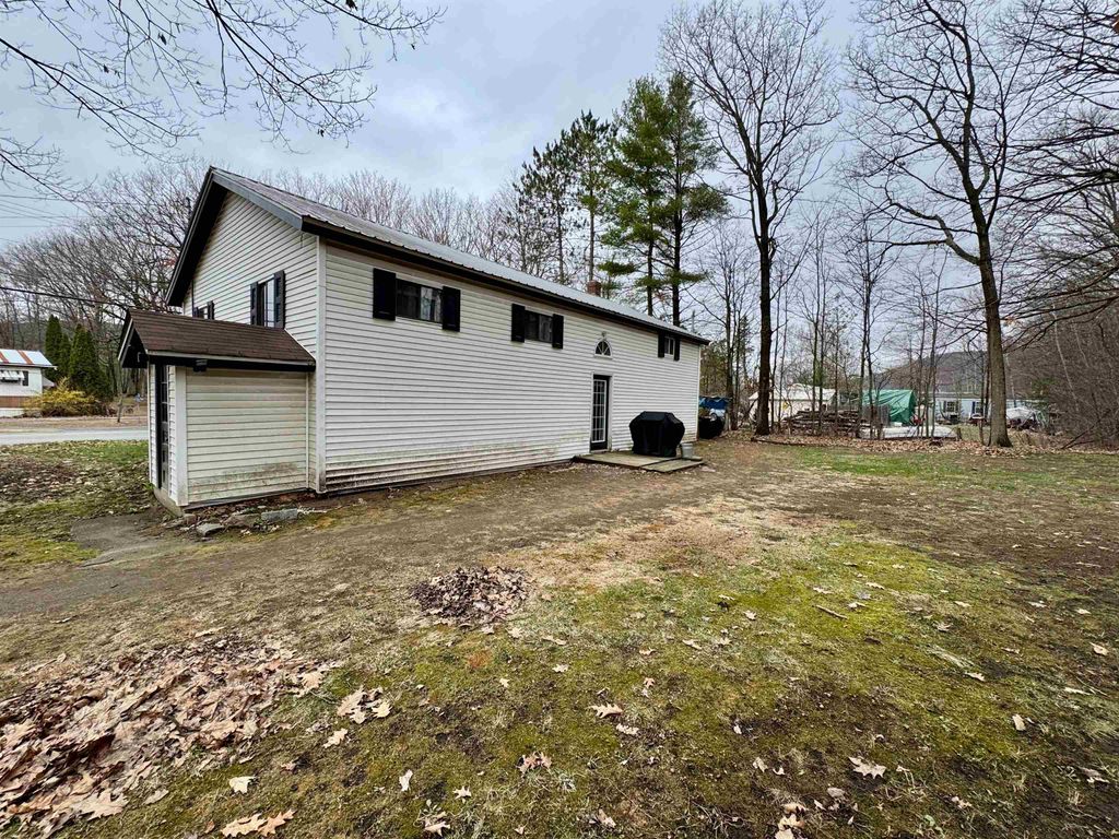 Photo of 31 Forest Street, Haverhill, NH 03785 (MLS # 5084398)