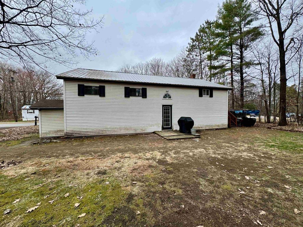 Photo of 31 Forest Street, Haverhill, NH 03785 (MLS # 5084398)