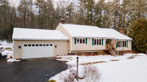 6 Yellow Wood Drive Pelham NH 03076