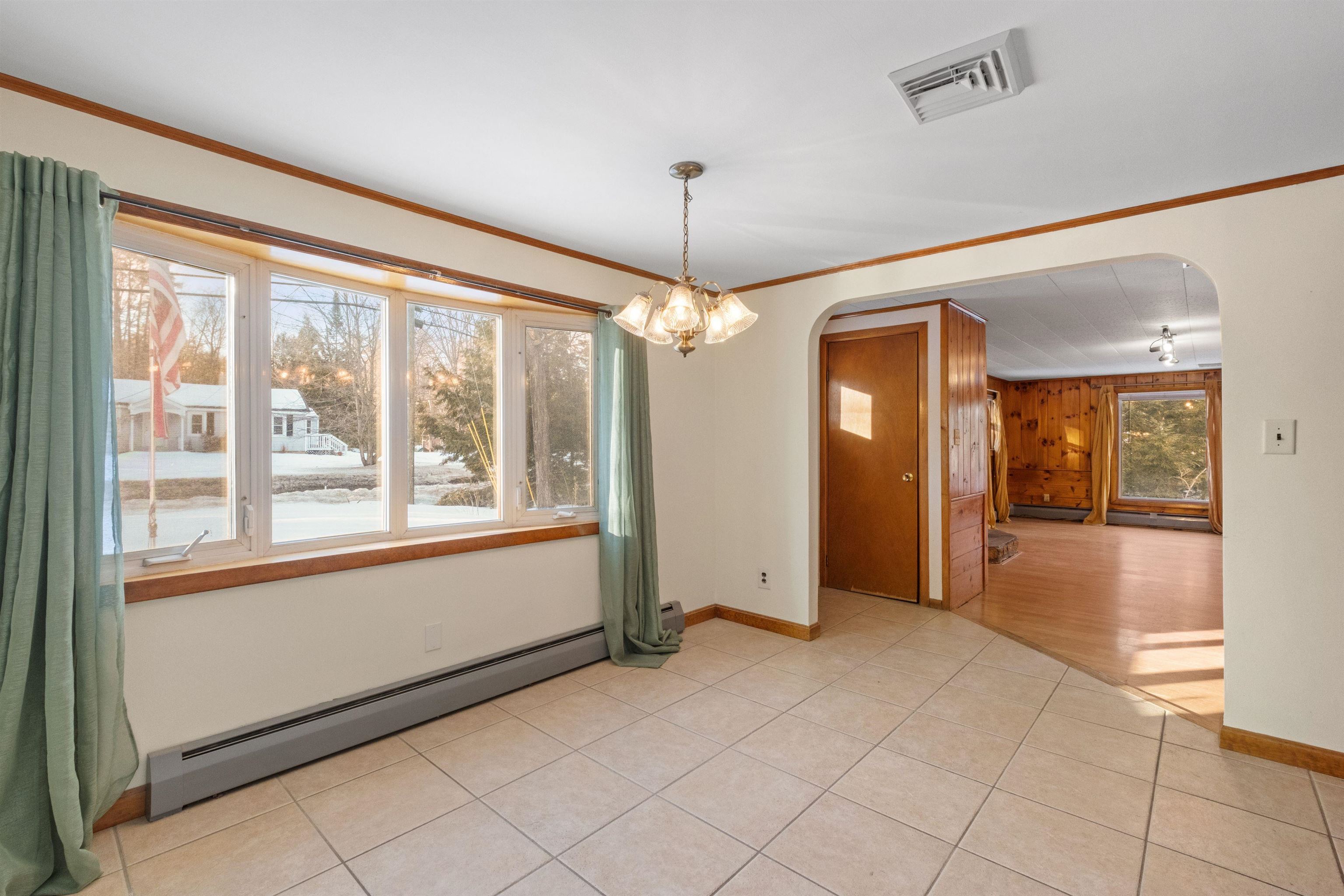 Wakefield, New Hampshire 03830, United States, 3 Bedrooms Bedrooms, ,2 BathroomsBathrooms,Residential,Pending,78549