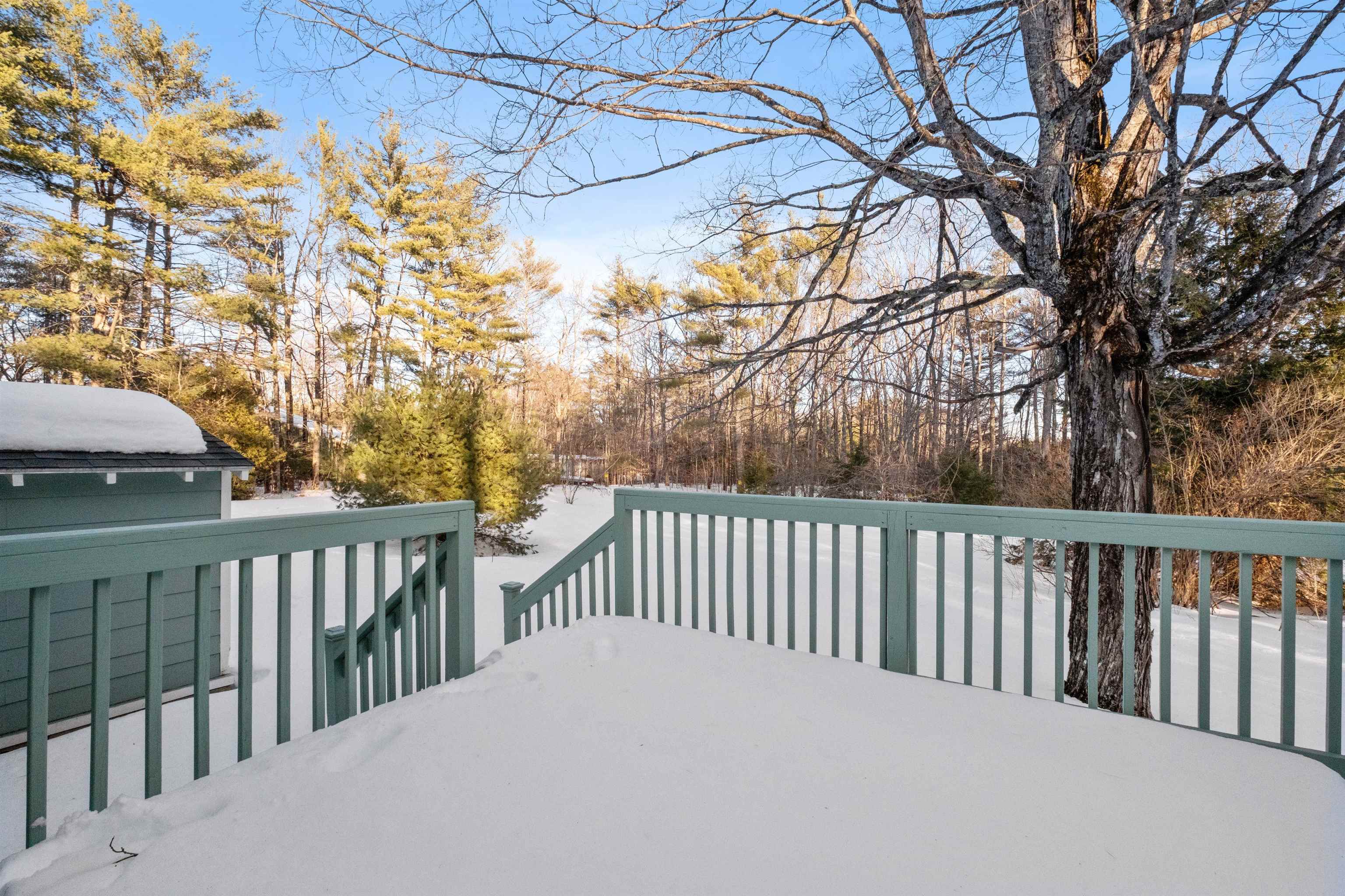 Wakefield, New Hampshire 03830, United States, 3 Bedrooms Bedrooms, ,2 BathroomsBathrooms,Residential,Pending,78549