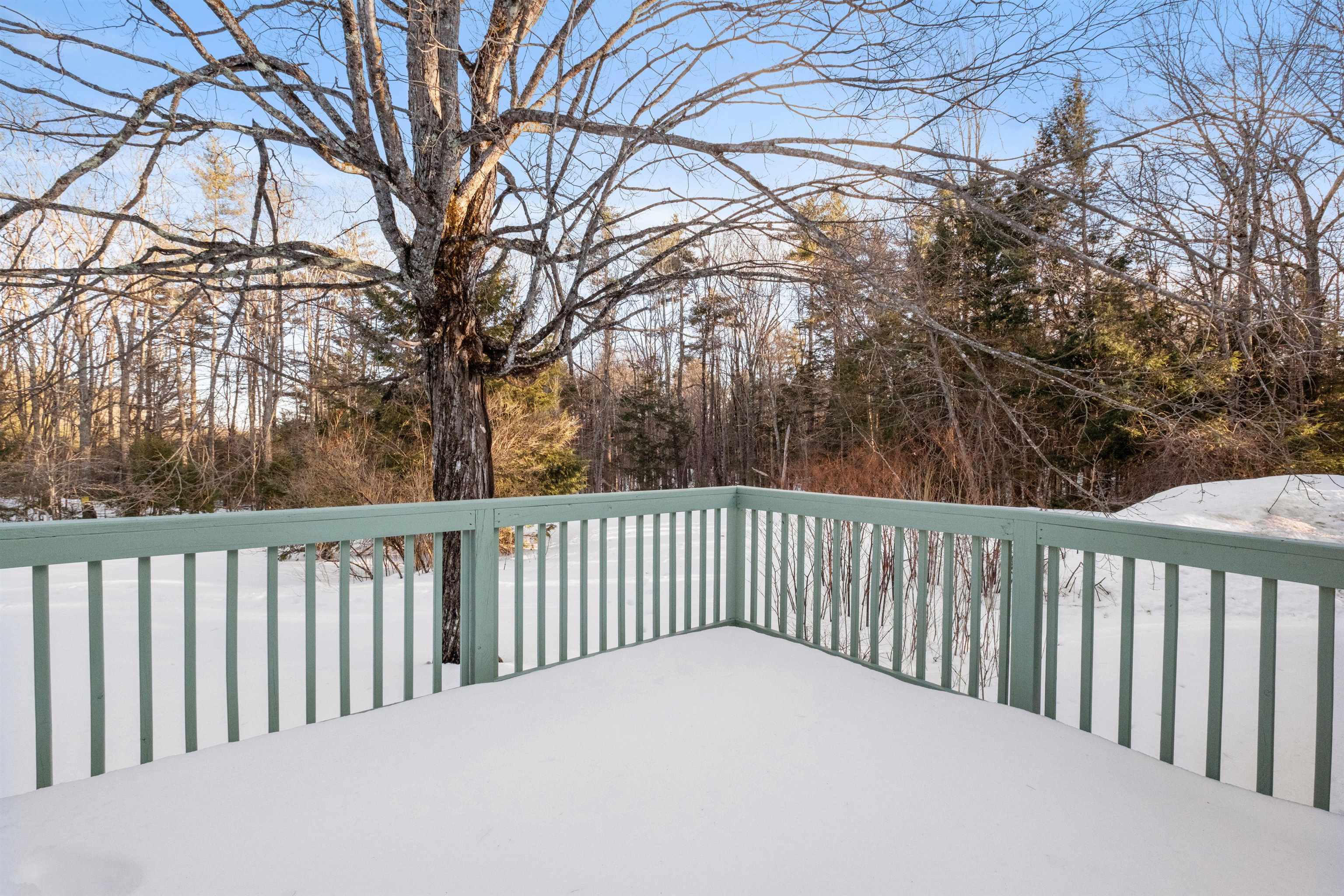 Wakefield, New Hampshire 03830, United States, 3 Bedrooms Bedrooms, ,2 BathroomsBathrooms,Residential,Pending,78549