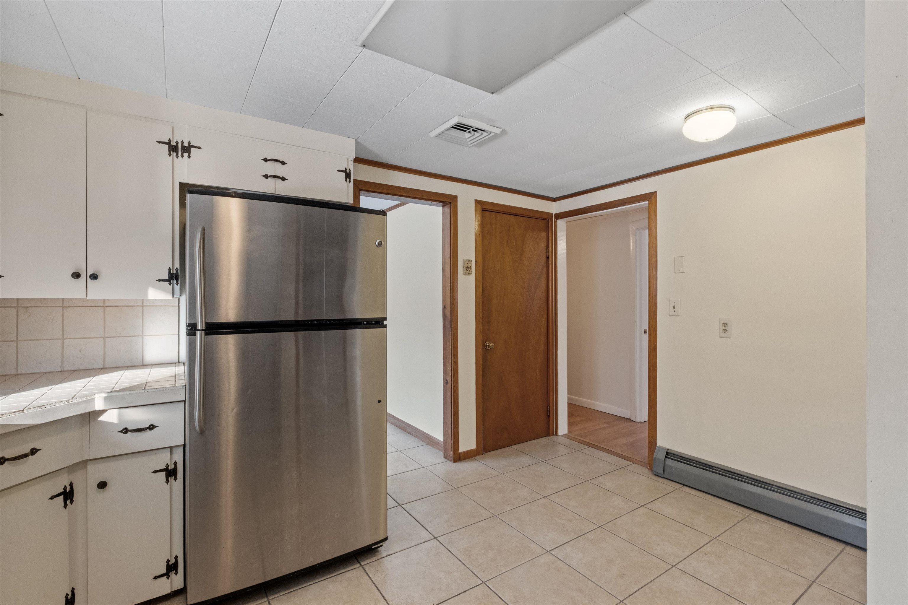 Wakefield, New Hampshire 03830, United States, 3 Bedrooms Bedrooms, ,2 BathroomsBathrooms,Residential,Pending,78549