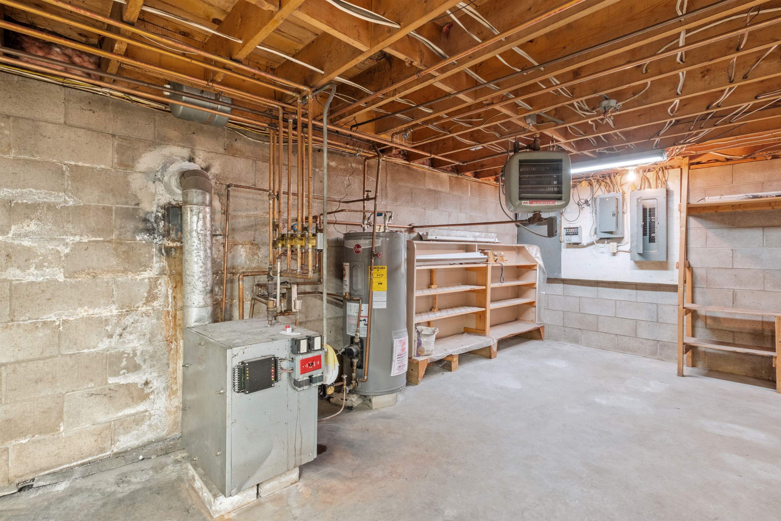 Wakefield, New Hampshire 03830, United States, 3 Bedrooms Bedrooms, ,2 BathroomsBathrooms,Residential,Pending,78549