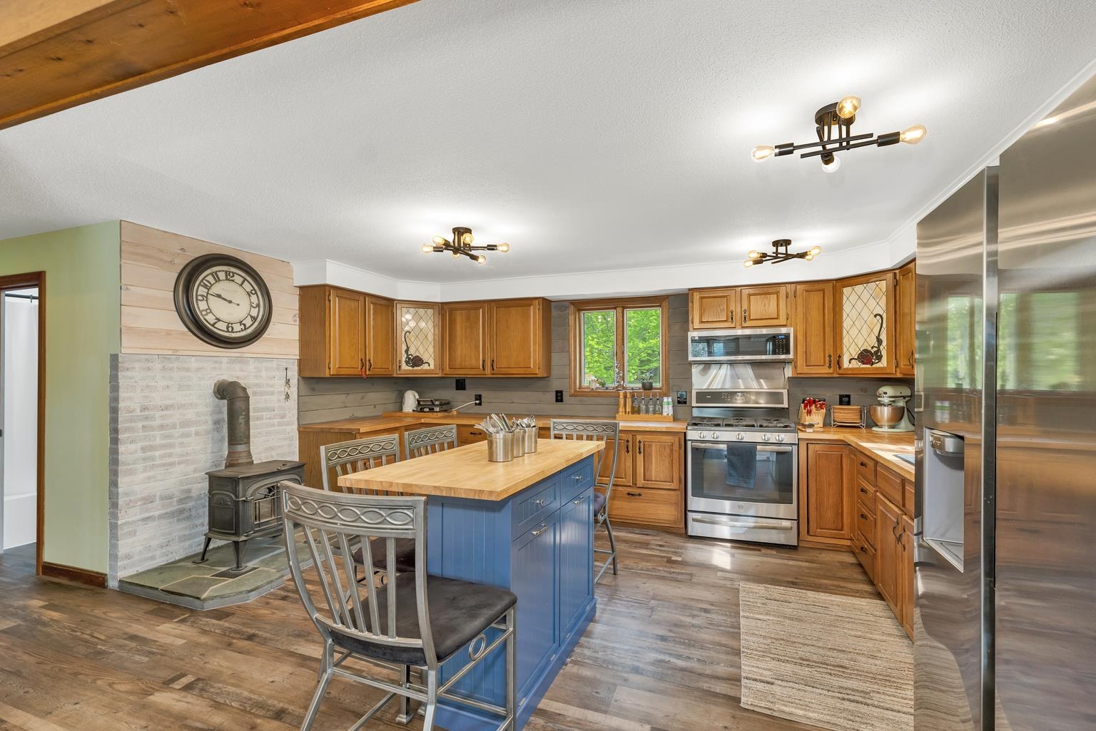 Alexandria, New Hampshire 03222, United States, 3 Bedrooms Bedrooms, ,2 BathroomsBathrooms,Residential,Active,144937