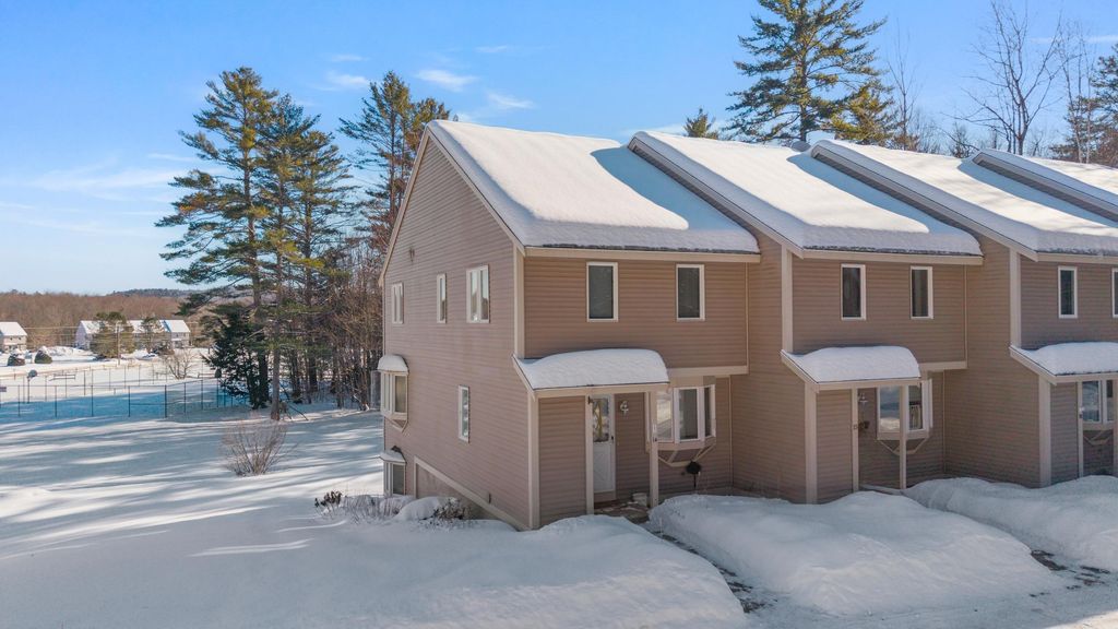 Photo of 21 Village West Drive #14, Alexandria, NH 03222 (MLS # 5075803)