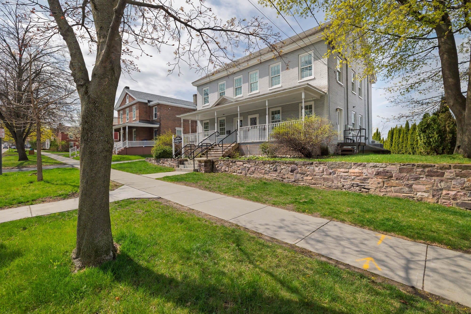 315 Saint Paul Street 4