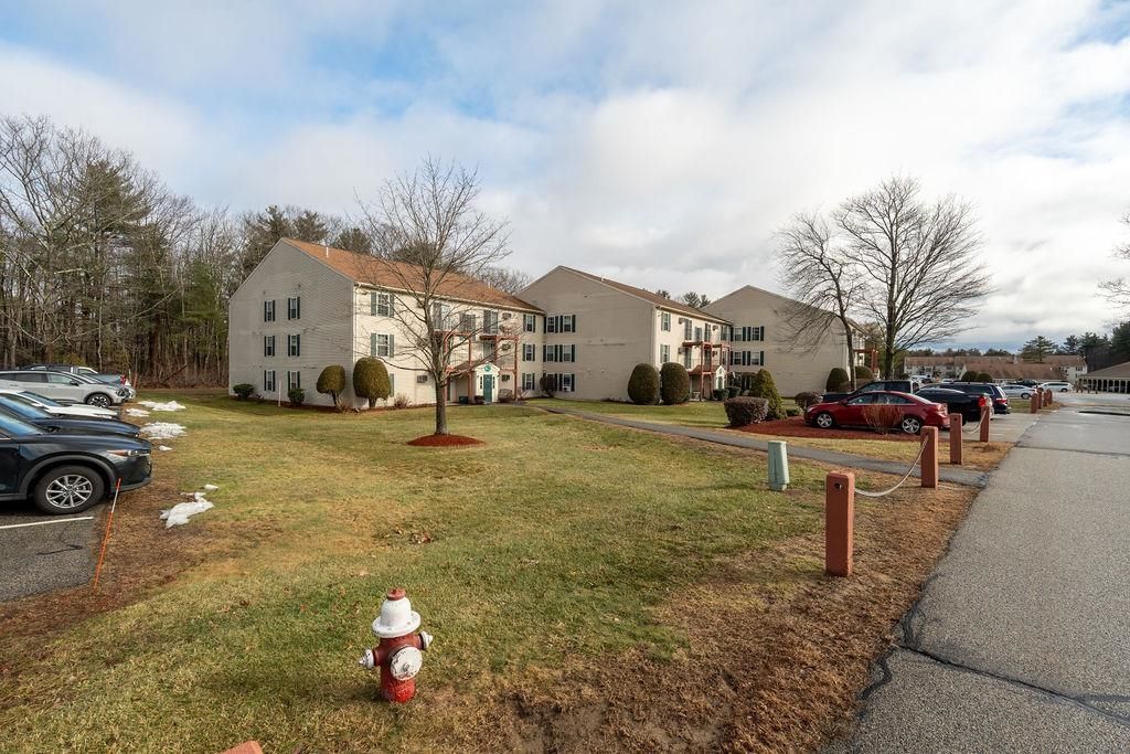 Photo of 1703 White Cedar Boulevard, Portsmouth, NH 03801 (MLS # 5075200)