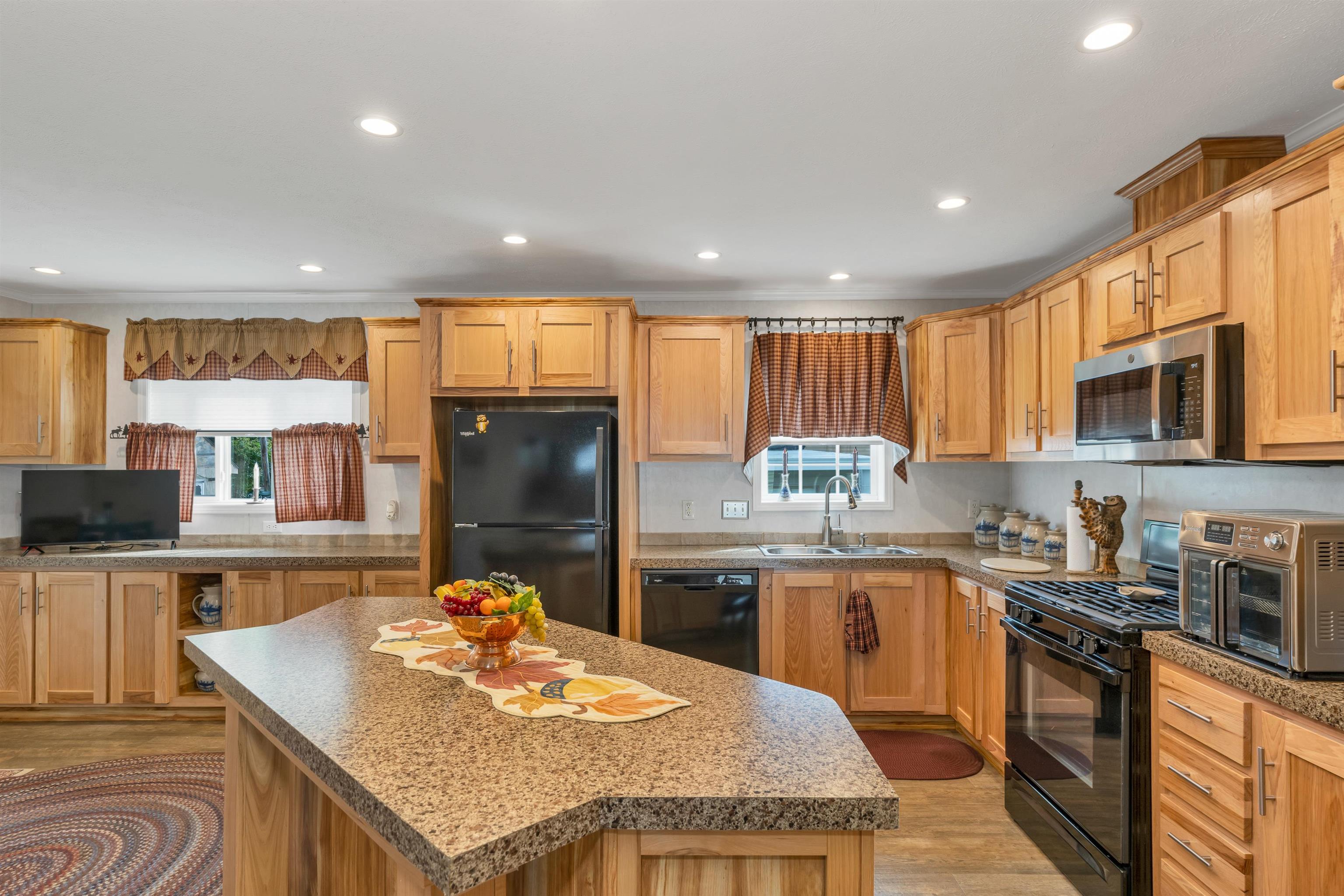 9 Longmeadow Drive