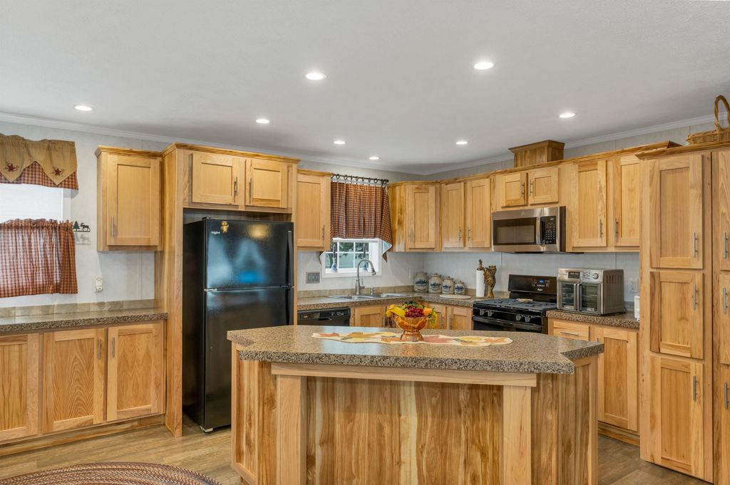 Photo of 9 Longmeadow Drive, Concord, NH 03301 (MLS # 5086744)