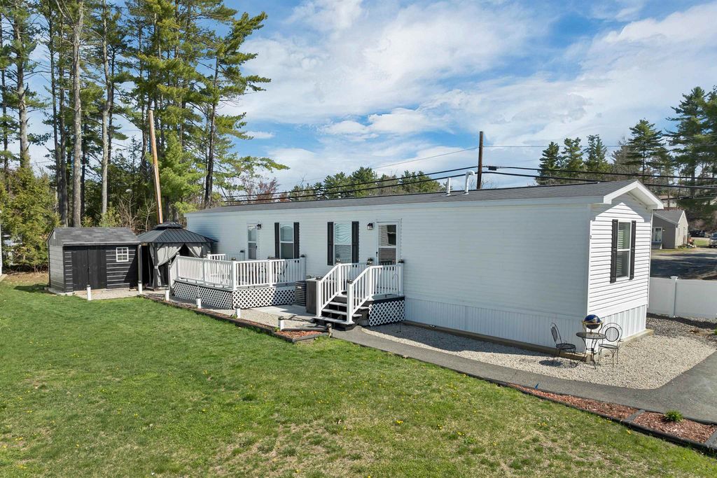 Photo of 2 Atlas Place, Derry, NH 03038 (MLS # 5086336)