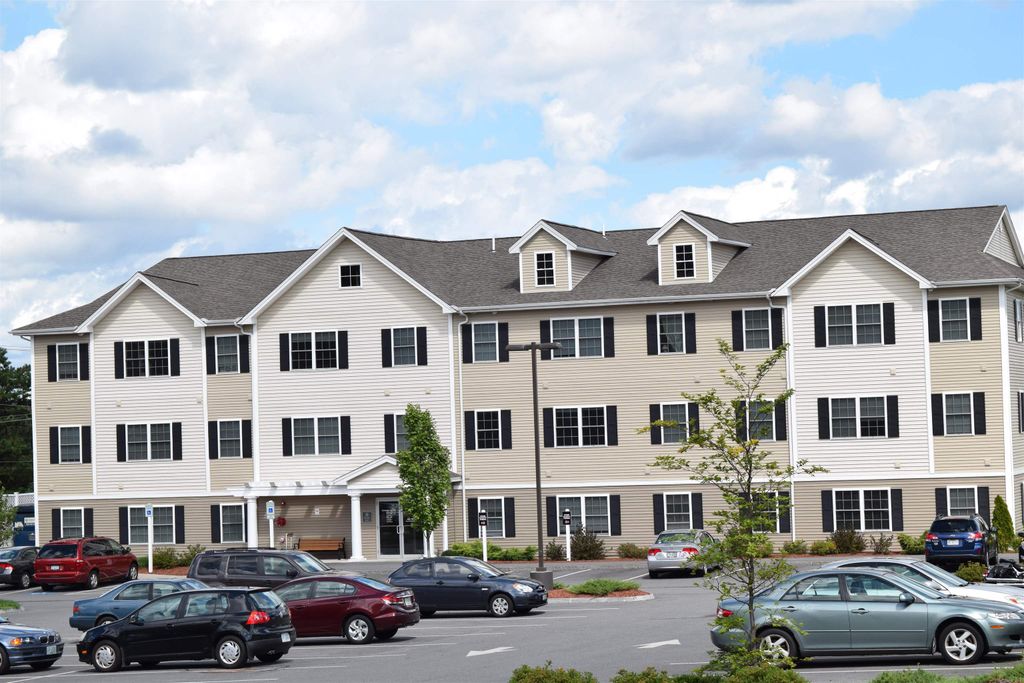 Photo of 20 Sentinel Court #303, Manchester, NH 03104 (MLS # 5066483)