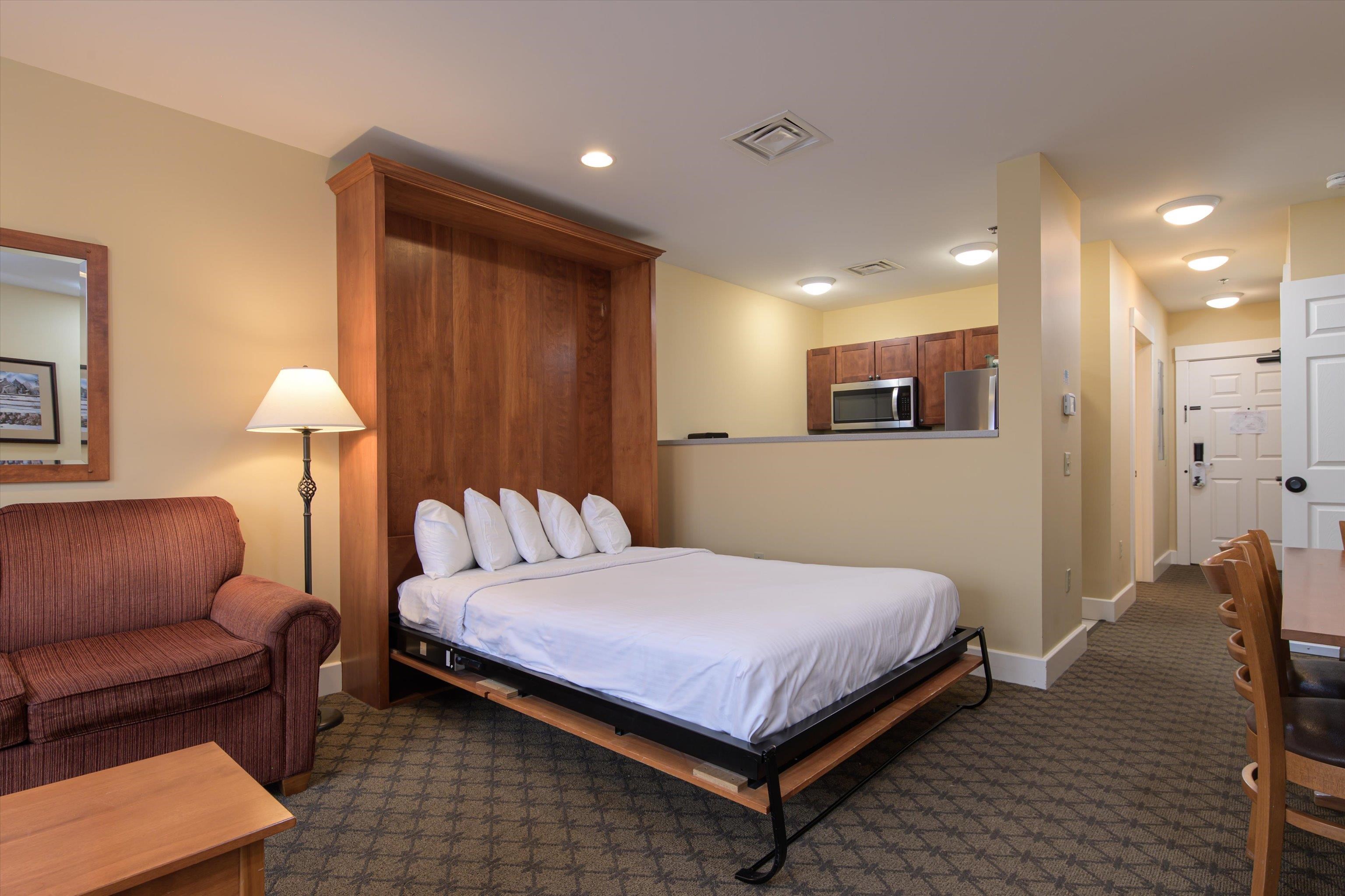 254/256 Qtr. I Jackson Gore Inn