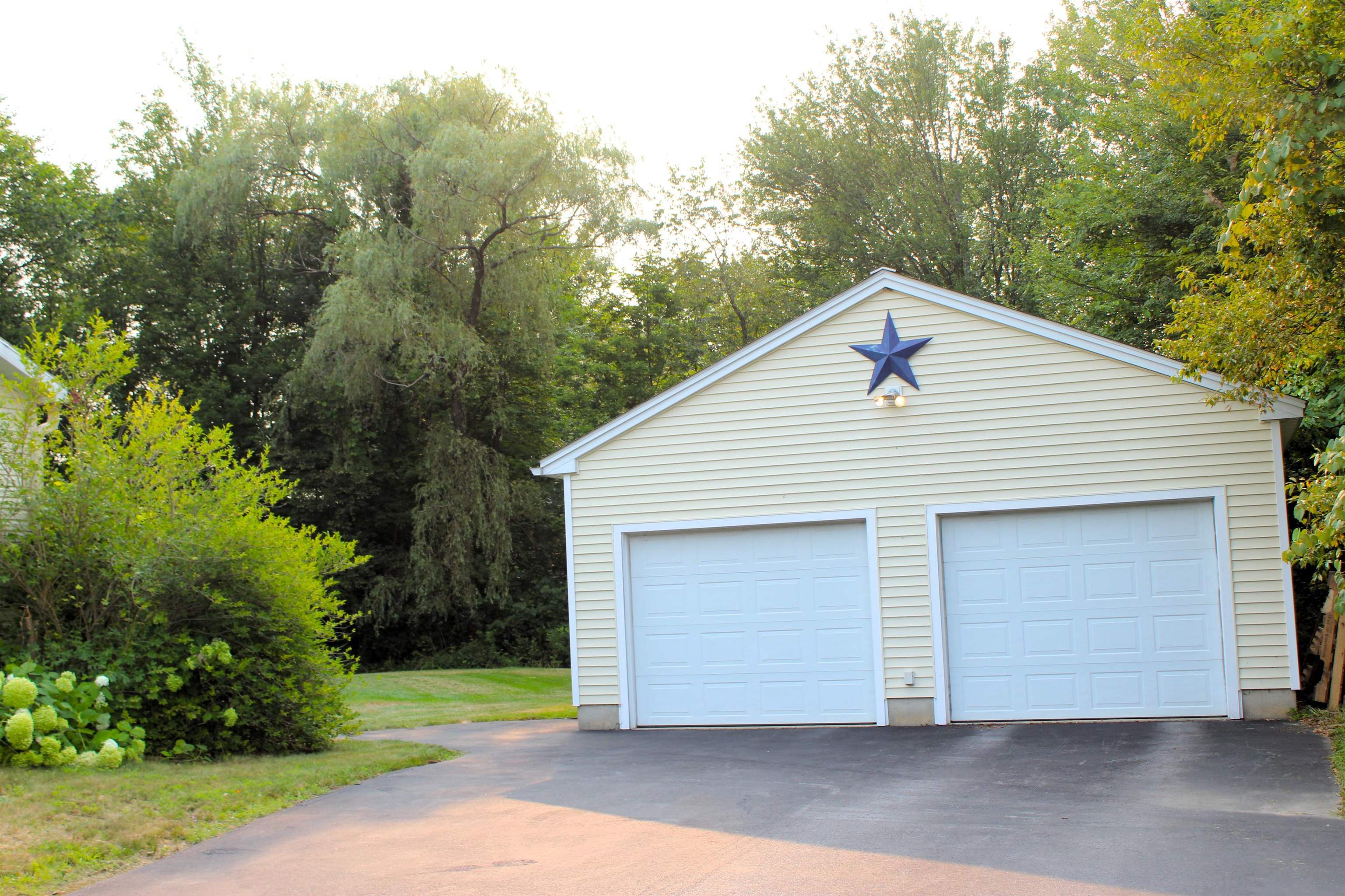 16 Black Hall Road