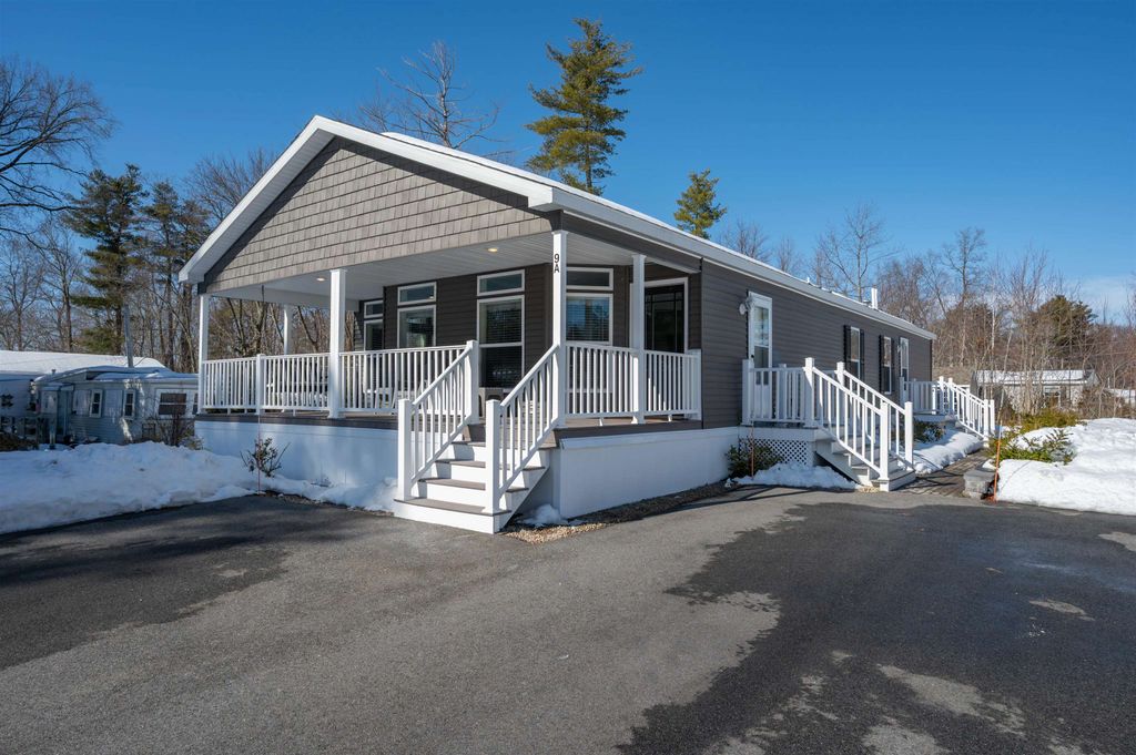 Photo of 9 Winter Street, Salem, NH 03079 (MLS # 5078483)