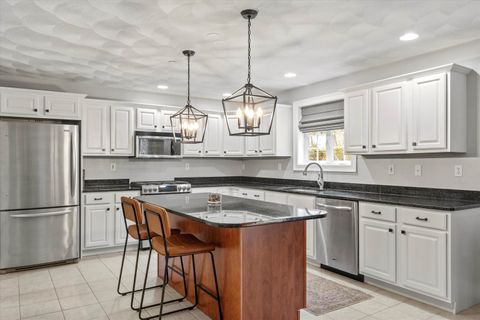 Photo of 37 Dugout Road #B, Hudson, NH 03051 (MLS # 5068451)