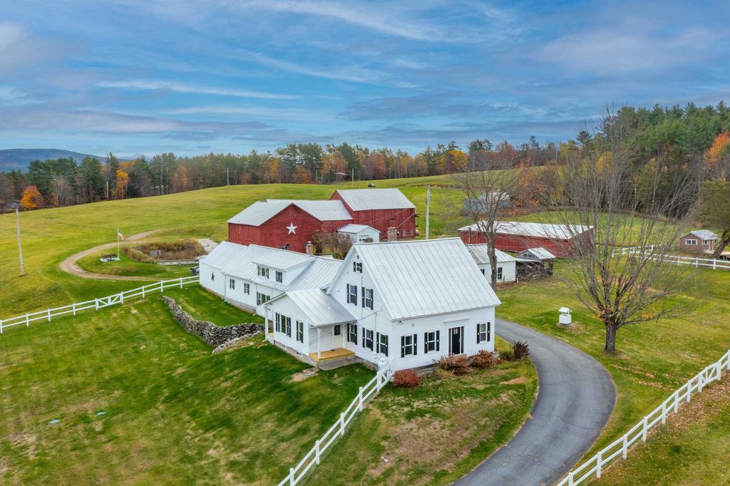 Photo of 172 Goose Lane, Bath, NH 03740 (MLS # 5066344)