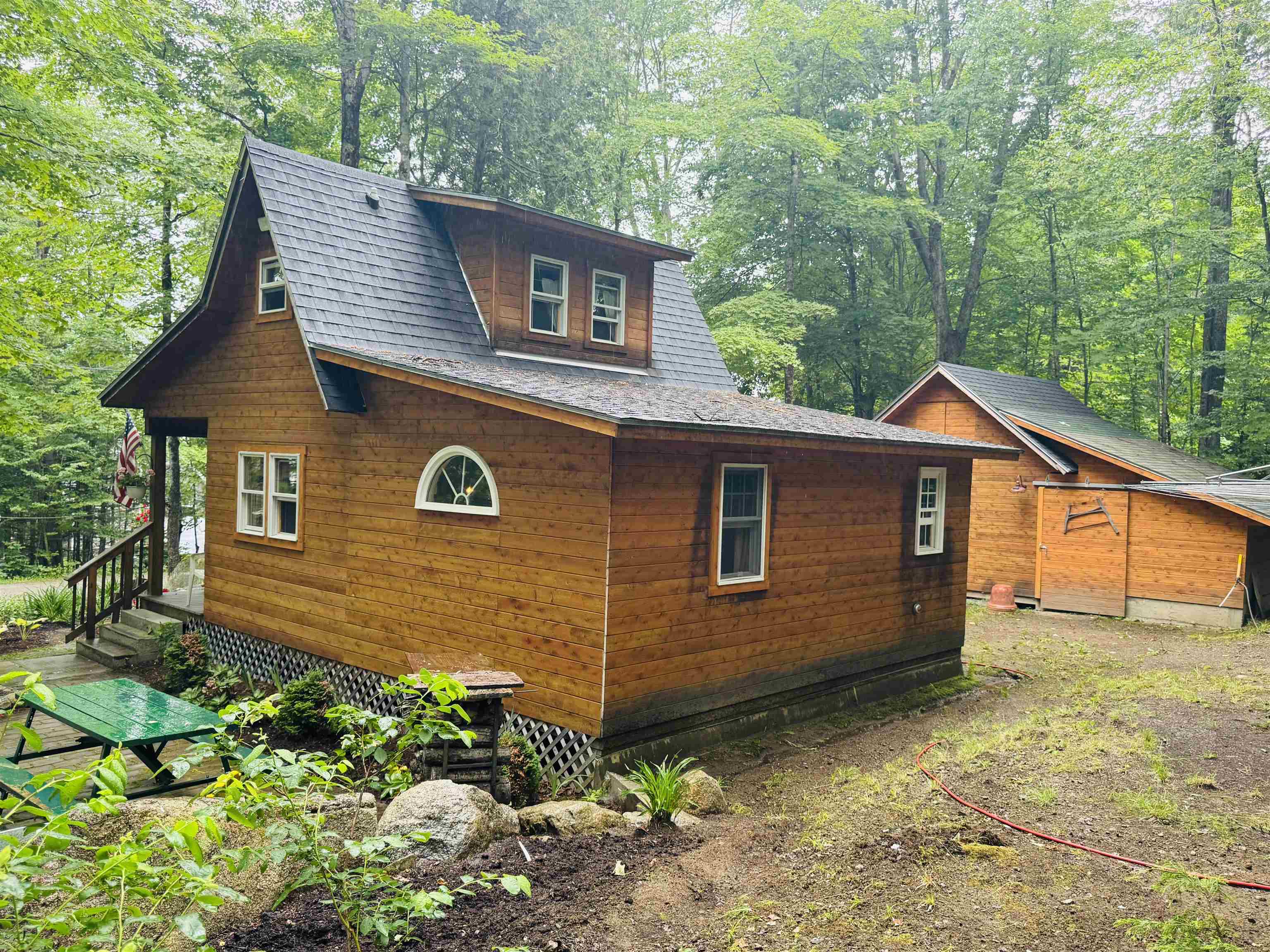 27 Birch Point S. Road