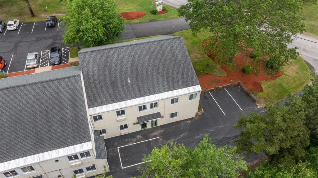 10 Northern Boulevard C-3