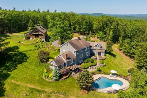 Photo of 541 South Road, Hopkinton, NH 03229 (MLS # 5046585)