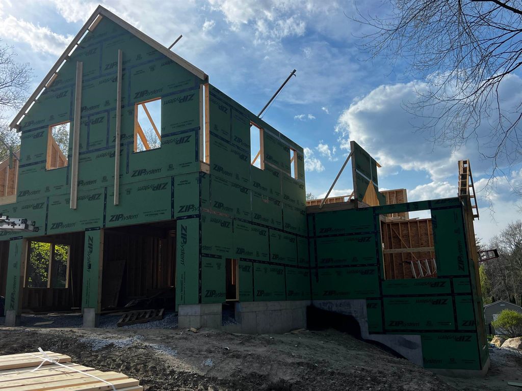 Photo of 20 Hilliard Road, Kensington, NH 03833 (MLS # 5067477)