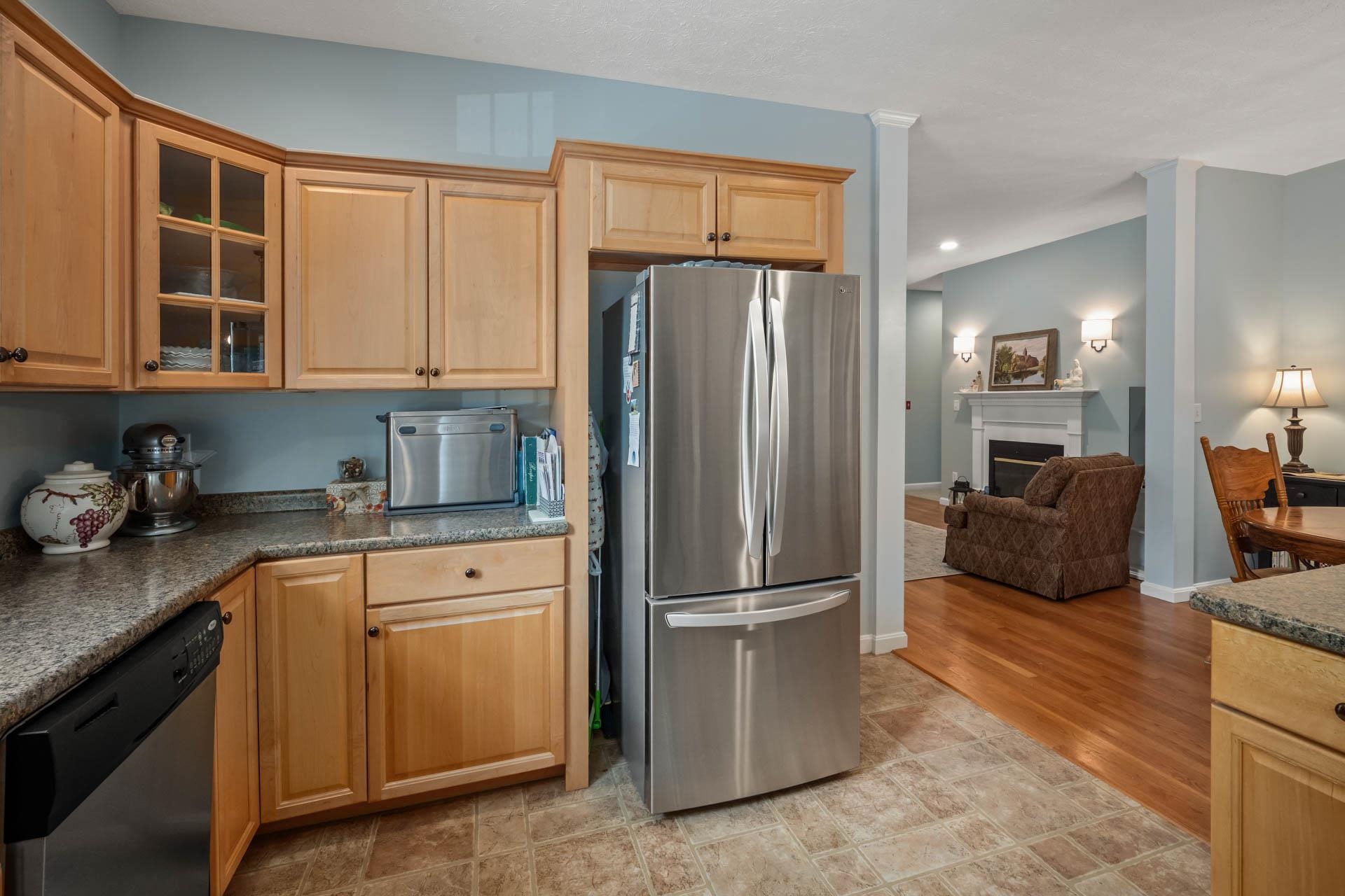 Litchfield, New Hampshire 03052, United States, 2 Bedrooms Bedrooms, ,2 BathroomsBathrooms,Residential,Pending,140863