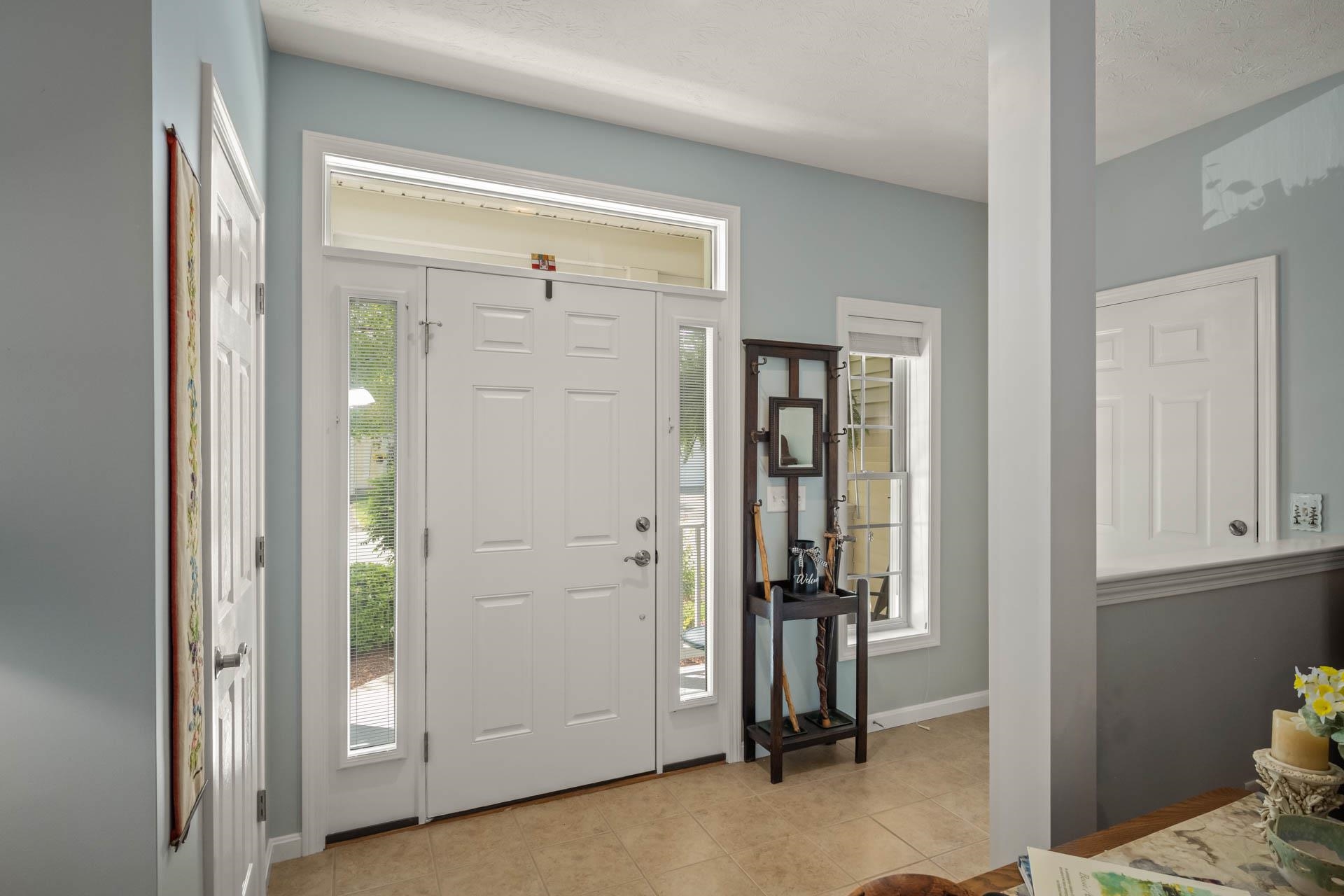 Litchfield, New Hampshire 03052, United States, 2 Bedrooms Bedrooms, ,2 BathroomsBathrooms,Residential,Pending,140863