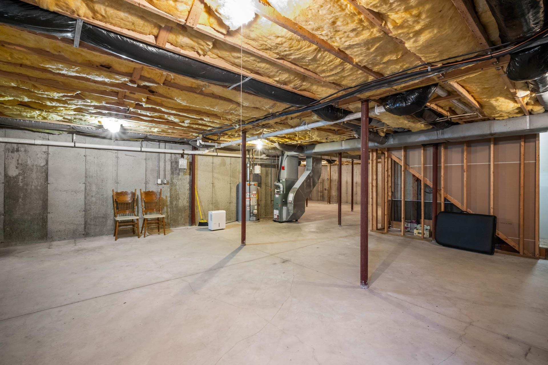 Litchfield, New Hampshire 03052, United States, 2 Bedrooms Bedrooms, ,2 BathroomsBathrooms,Residential,Pending,140863