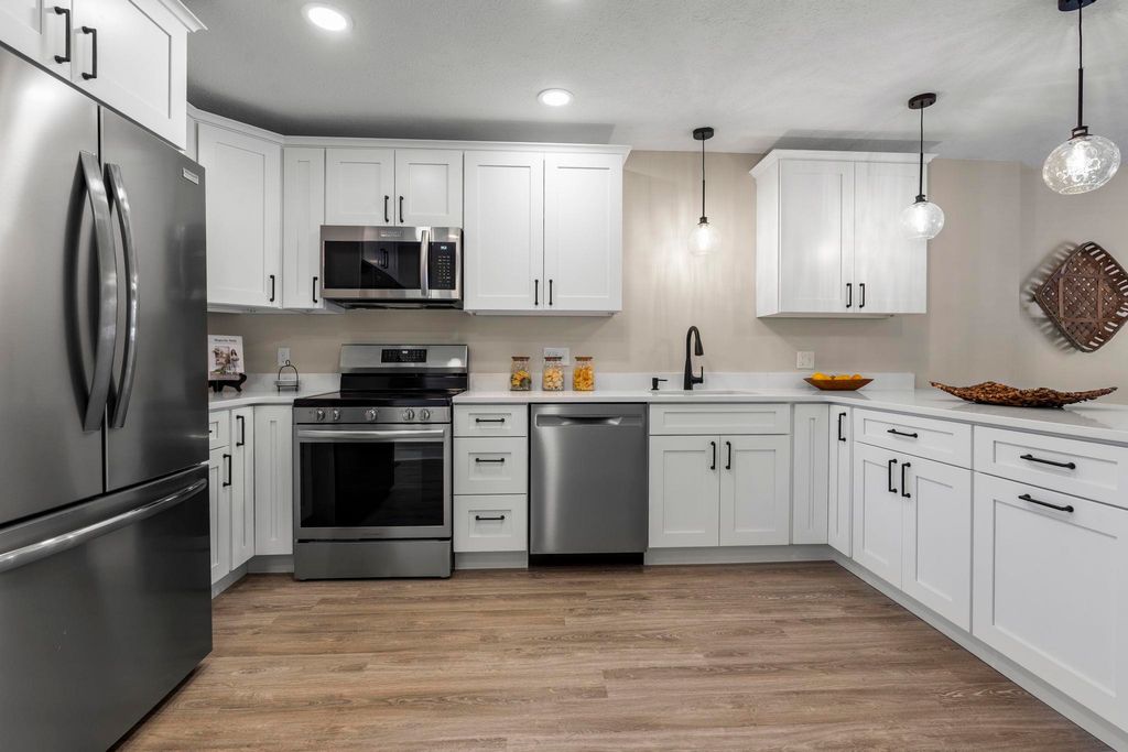 Photo of 51 River Front Drive #3, Manchester, NH 03102 (MLS # 5073903)