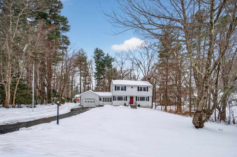 Photo of 22 Birchwood Drive, Derry, NH 03038 (MLS # 5076921)